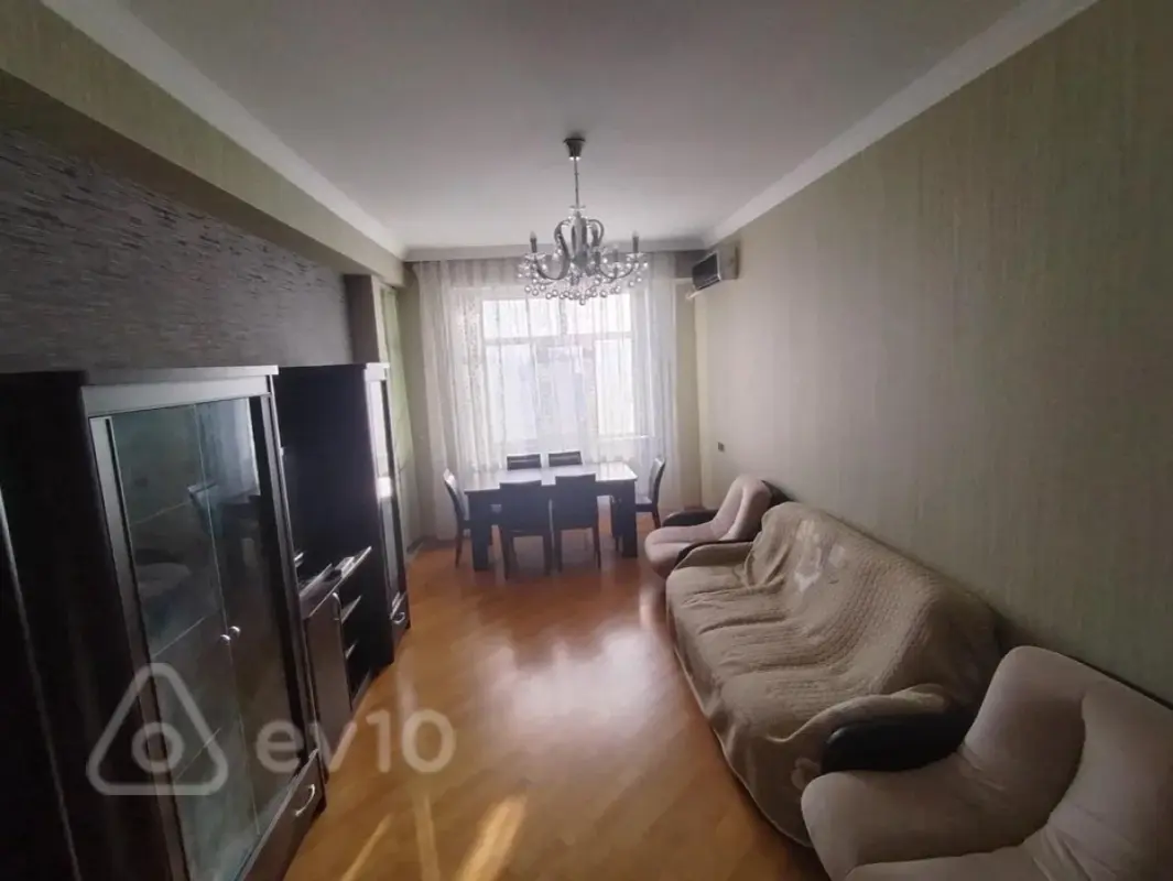 Kirayə verilir 2 otaqlı yeni tikili 90 m²