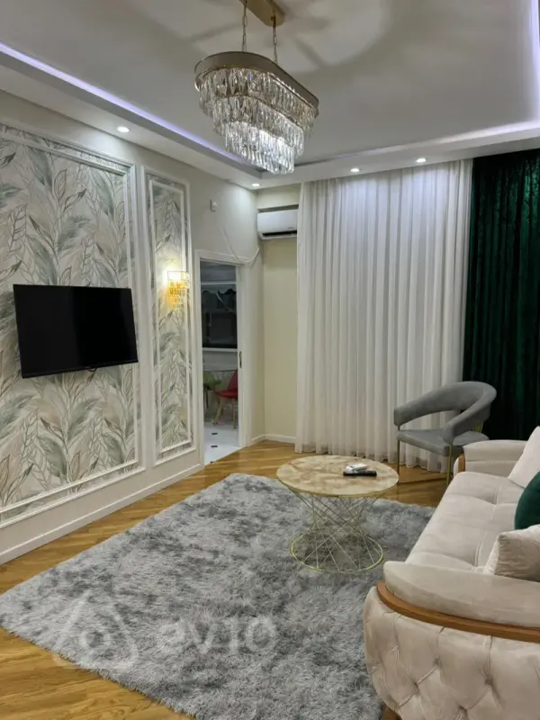 Kirayə verilir 2 otaqlı yeni tikili 80 m²