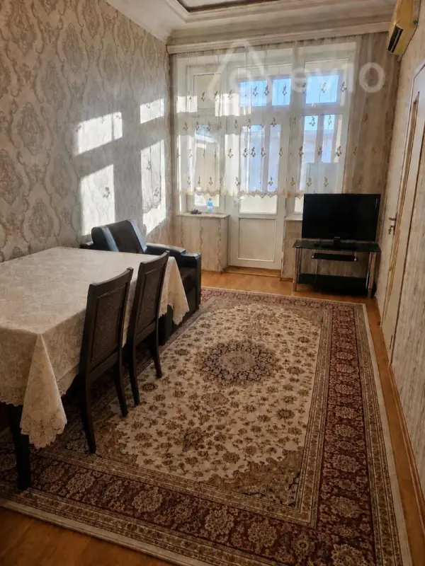 Satılır 2 otaqlı köhnə tikili 45 m²