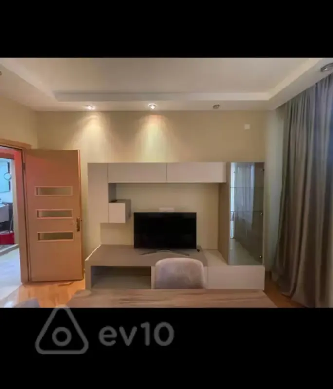 Kirayə verilir 3 otaqlı köhnə tikili 74 m²