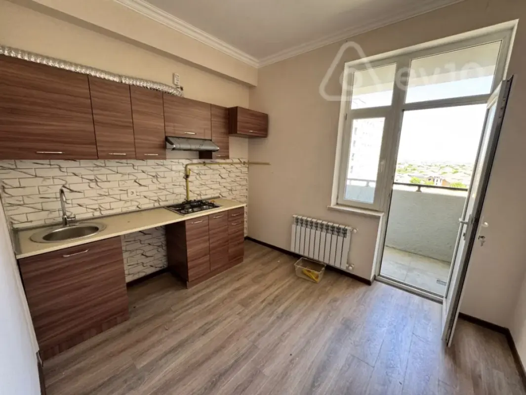 Satılır 3 otaqlı yeni tikili 77 m²