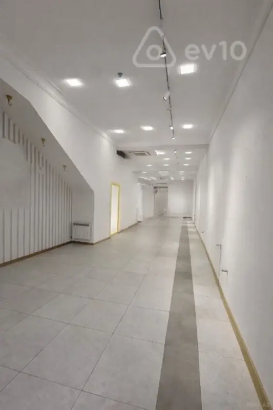 Kirayə verilir mənzil 160 m²