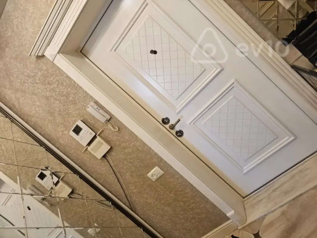 Satılır 4 otaqlı yeni tikili 100 m²