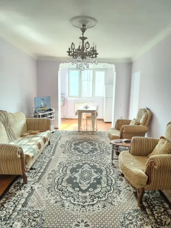 Kirayə verilir 3 otaqlı köhnə tikili 65 m²