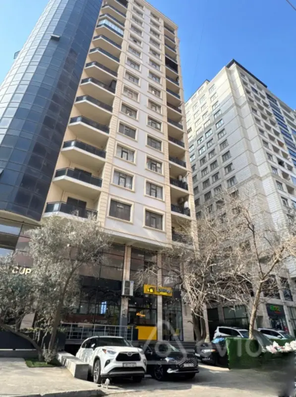 Satılır 4 otaqlı yeni tikili 143 m²
