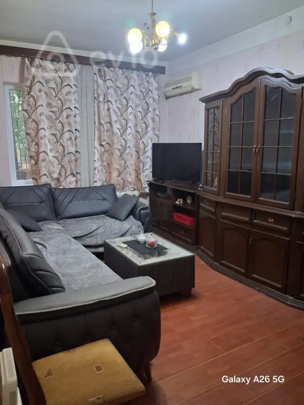 Kirayə verilir 2 otaqlı köhnə tikili 55 m²