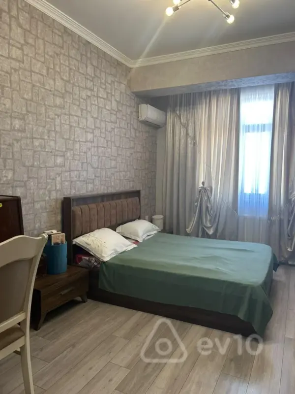 Satılır 3 otaqlı yeni tikili 105 m²