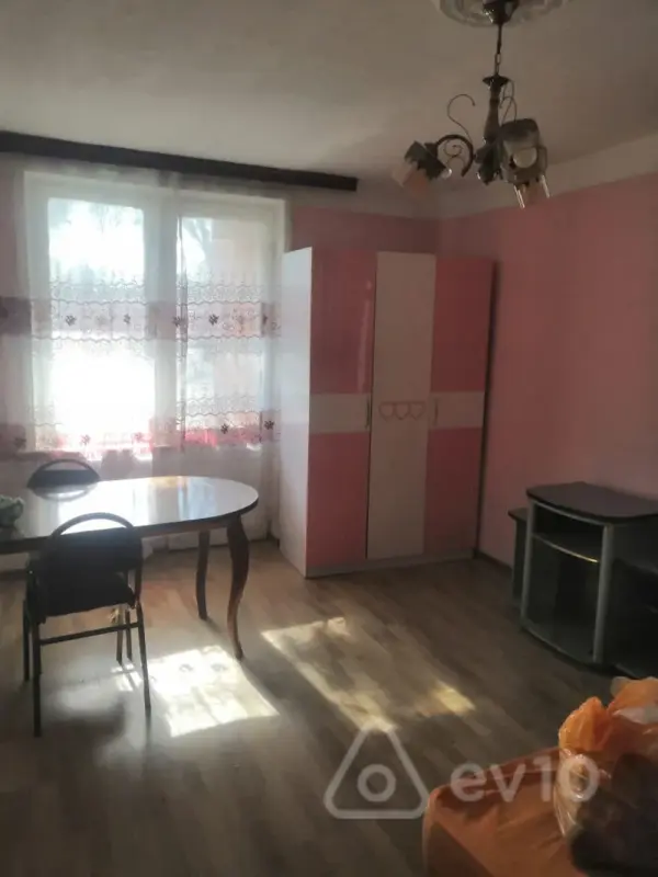 Kirayə verilir 1 otaqlı köhnə tikili 35 m²