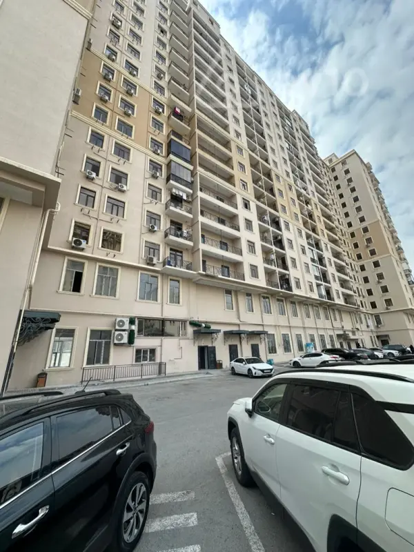 Satılır 2 otaqlı yeni tikili 92 m²