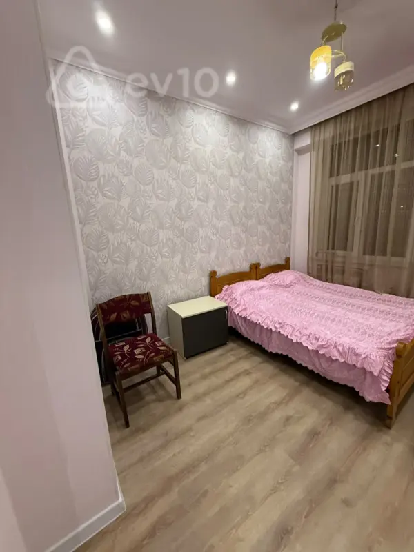 Kirayə verilir 2 otaqlı yeni tikili 56 m²