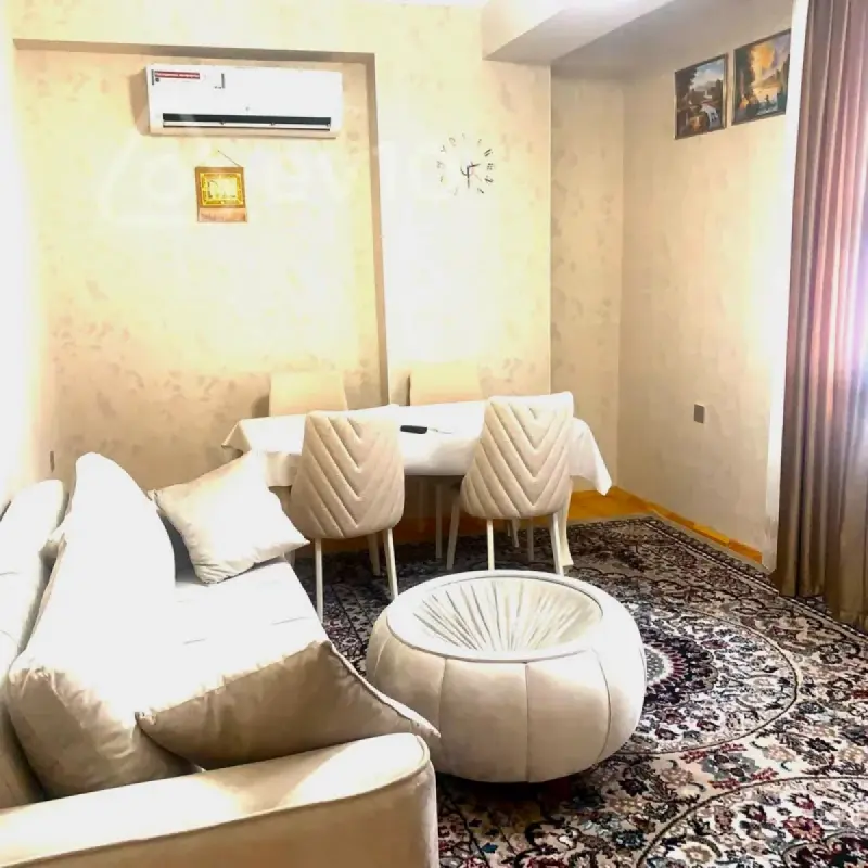 Kirayə verilir 2 otaqlı yeni tikili 80 m²