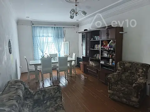 Satılır 3 otaqlı köhnə tikili 80 m² — Bakı, Binəqədi 3 otaq 80.00 m²