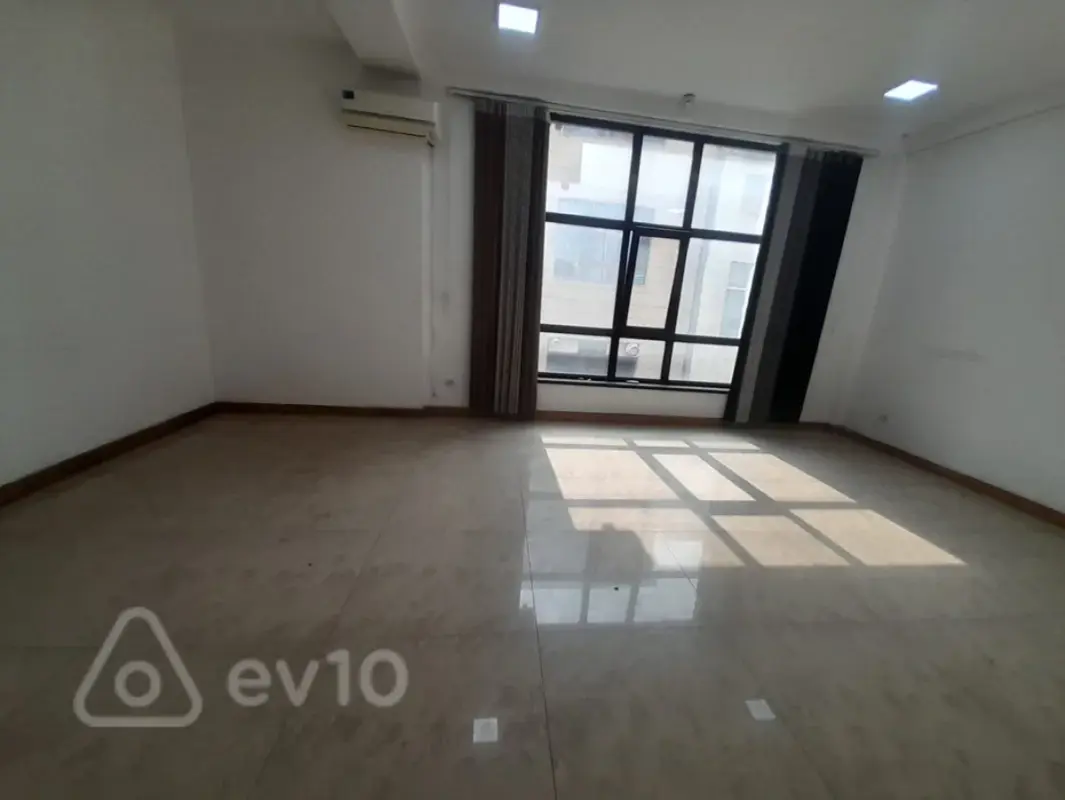 Kirayə verilir mənzil 110 m²