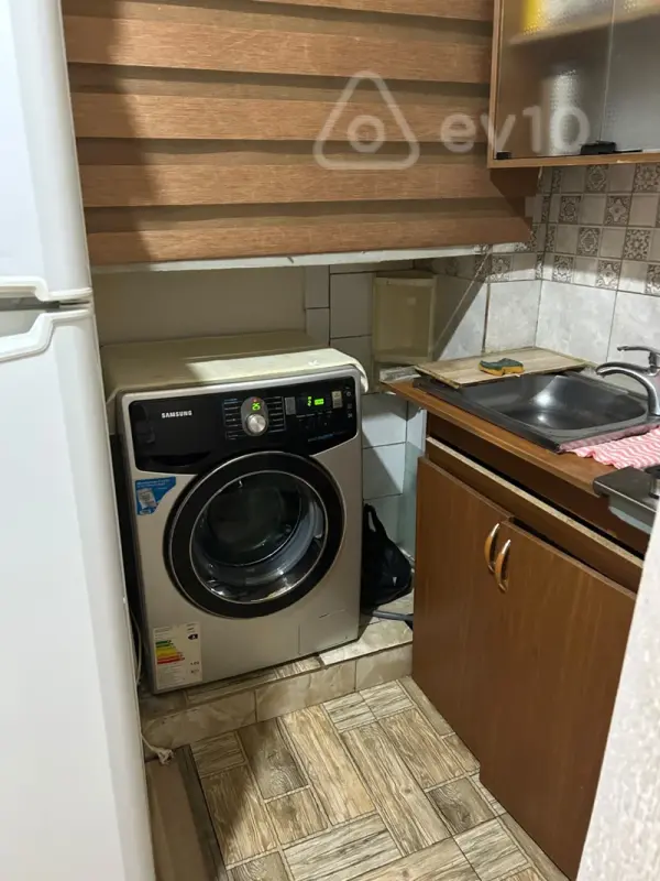 Kirayə verilir 1 otaqlı həyət evi 30 m²