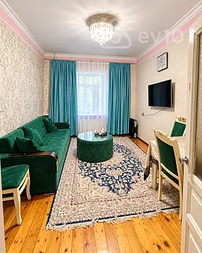 Satılır 3 otaqlı köhnə tikili 90 m² — Bakı, Binəqədi 3 otaq 90.00 m²