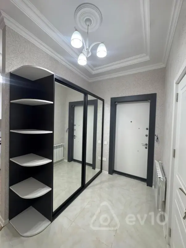 Satılır 2 otaqlı yeni tikili 77 m²