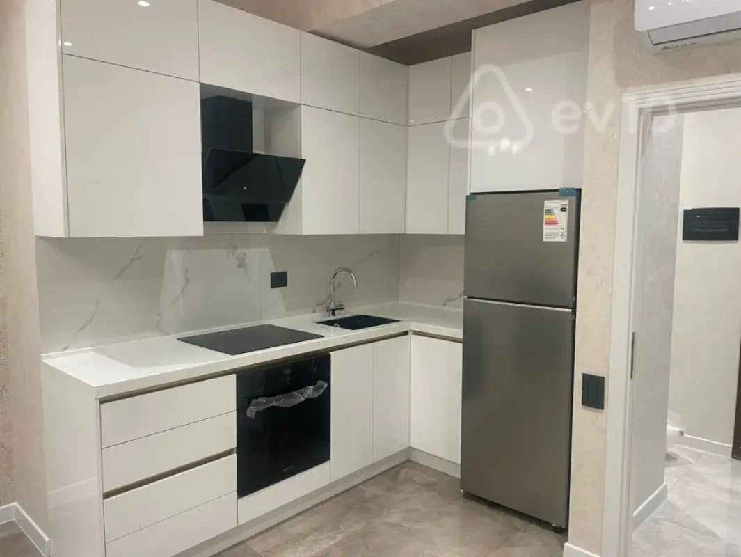 Kirayə verilir 2 otaqlı yeni tikili 66 m²