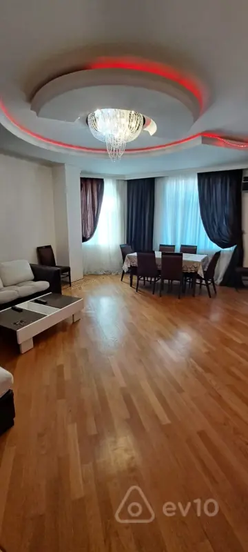 Kirayə verilir 3 otaqlı yeni tikili 110 m²