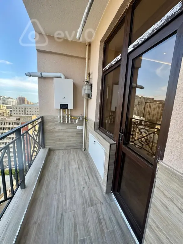 Satılır 3 otaqlı yeni tikili 150 m²