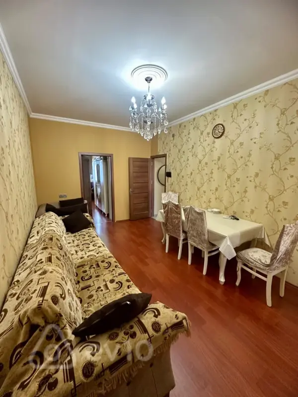 Satılır 2 otaqlı köhnə tikili 54 m²