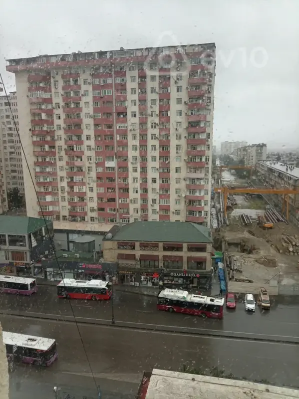 Kirayə verilir 2 otaqlı köhnə tikili 70 m²