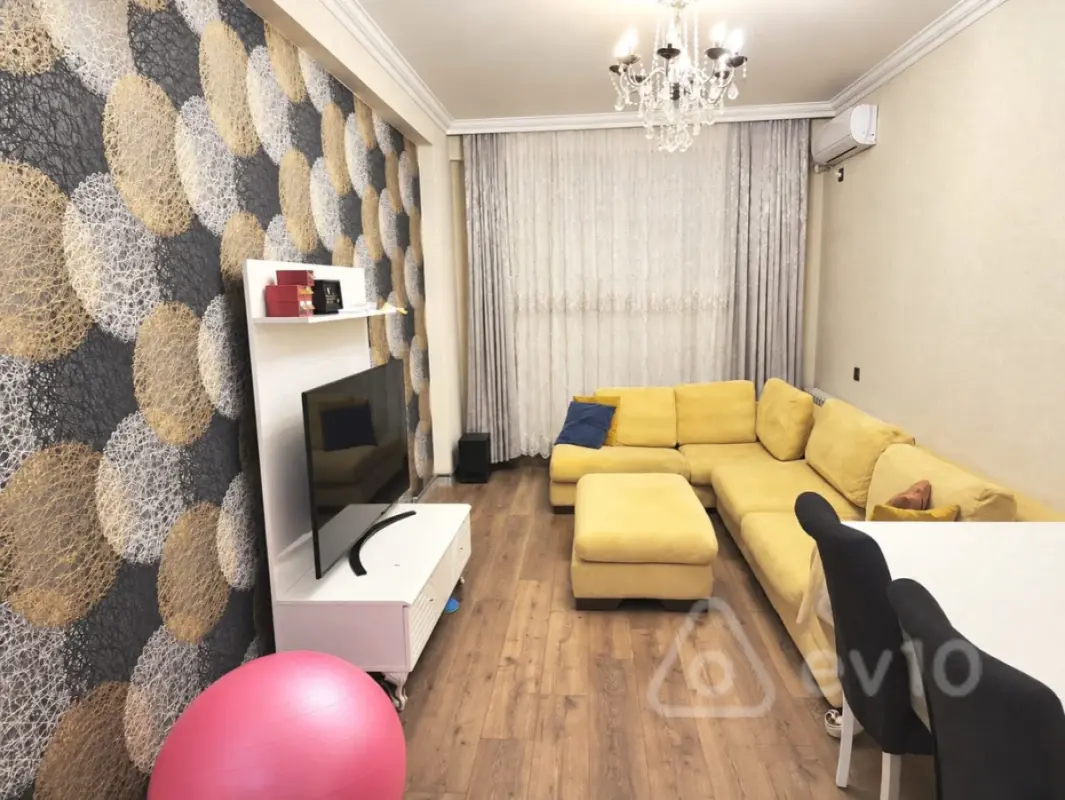 Satılır 2 otaqlı yeni tikili 70 m²