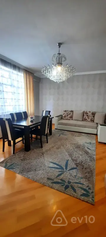 Kirayə verilir 2 otaqlı yeni tikili 65 m²