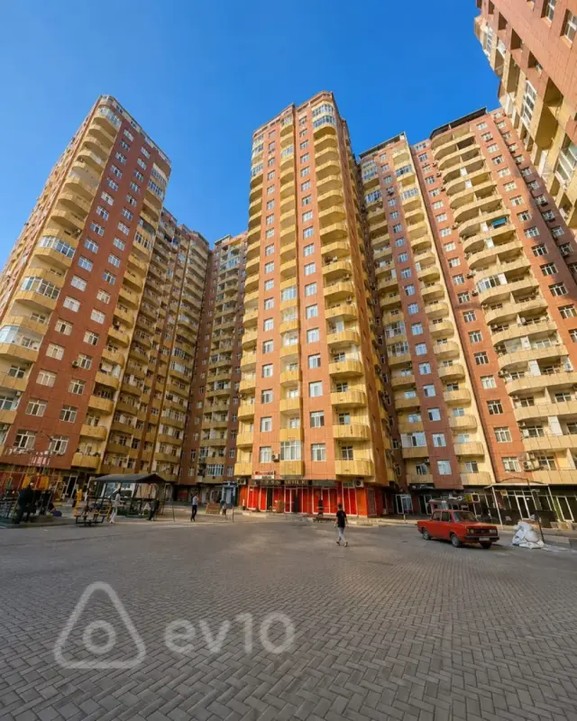 Satılır 3 otaqlı yeni tikili 135 m²