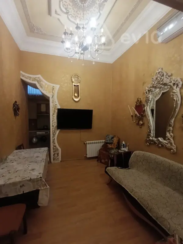 Kirayə verilir 3 otaqlı köhnə tikili 65 m²