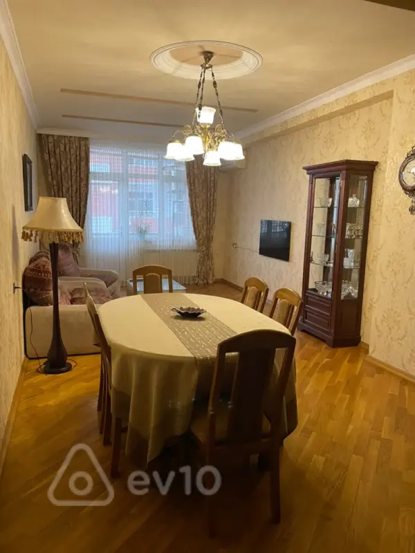 Kirayə verilir 3 otaqlı yeni tikili 118 m²