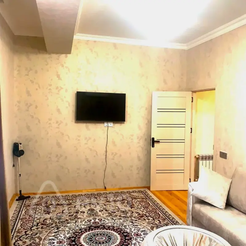 Kirayə verilir 2 otaqlı yeni tikili 80 m²