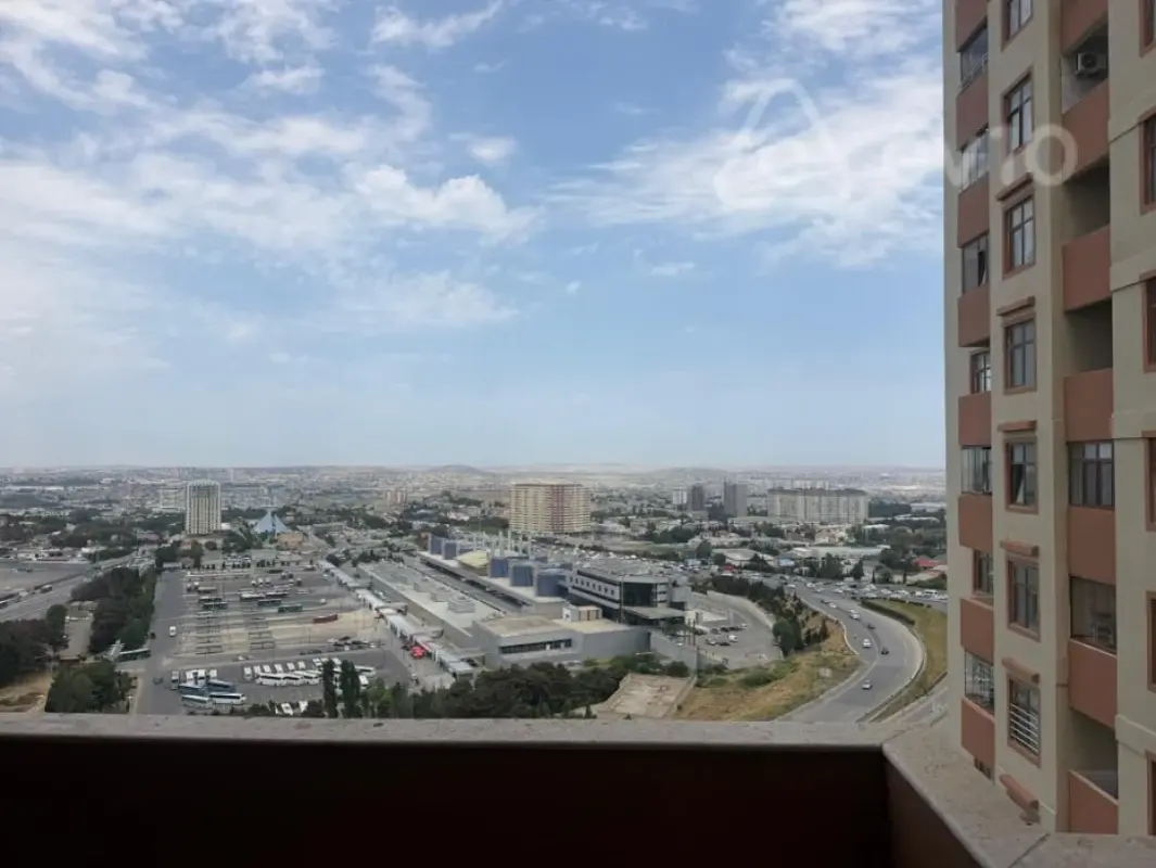 Satılır 3 otaqlı yeni tikili 160 m²