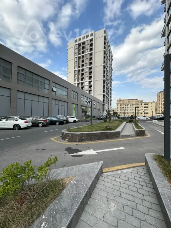 Satılır 2 otaqlı yeni tikili 72 m²