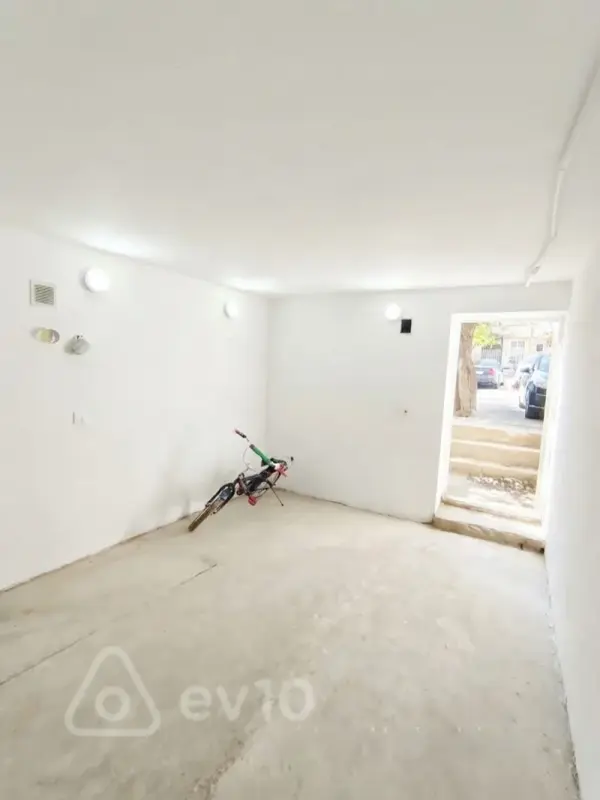Kirayə verilir mənzil 16 m²