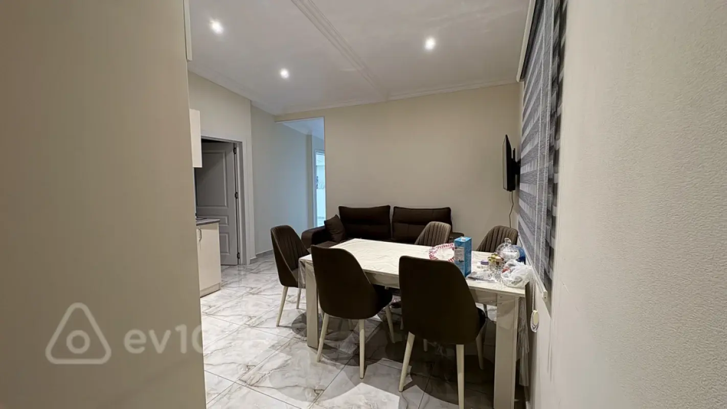 Kirayə verilir 4 otaqlı yeni tikili 110 m²