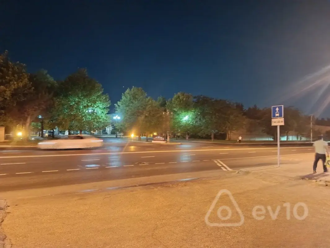 Satılır 2 otaqlı köhnə tikili 40 m²
