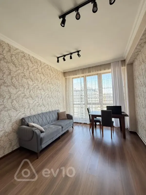 Satılır 2 otaqlı yeni tikili 57 m²