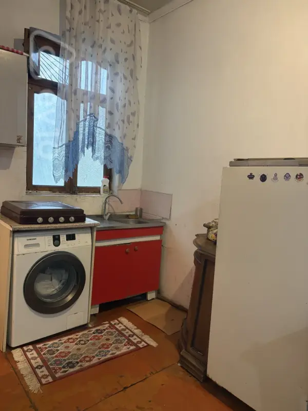 Kirayə verilir 1 otaqlı köhnə tikili 50 m²