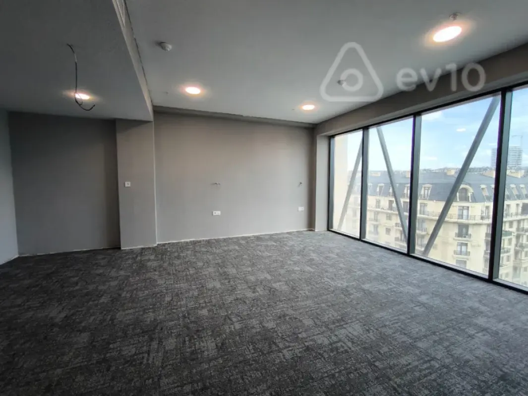Kirayə verilir 1 otaqlı ofis 41 m²