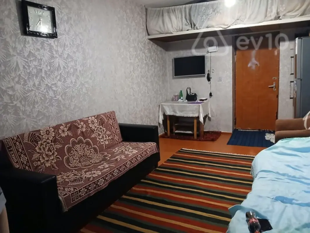 Kirayə verilir 1 otaqlı köhnə tikili 30 m²