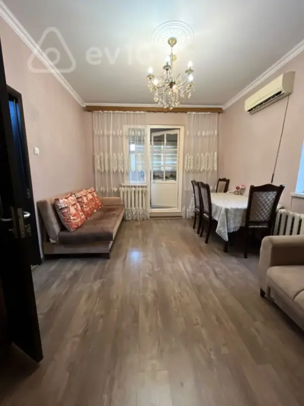 Satılır 2 otaqlı köhnə tikili 40 m²