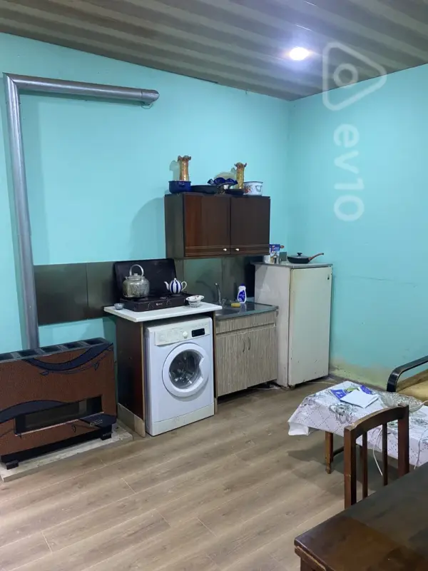 Kirayə verilir 1 otaqlı həyət evi 40 m²