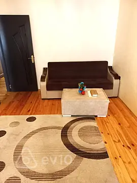 Kirayə verilir 3 otaqlı köhnə tikili 72 m² — Bakı, Nizami 3 otaq 72.00 m²