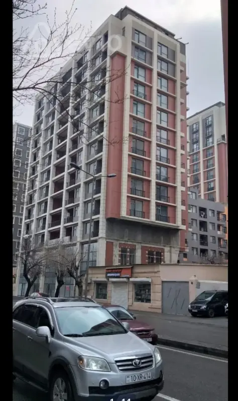 Kirayə verilir 2 otaqlı köhnə tikili 105 m²