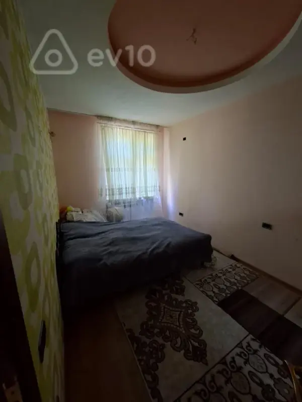 Kirayə verilir 3 otaqlı köhnə tikili 50 m²