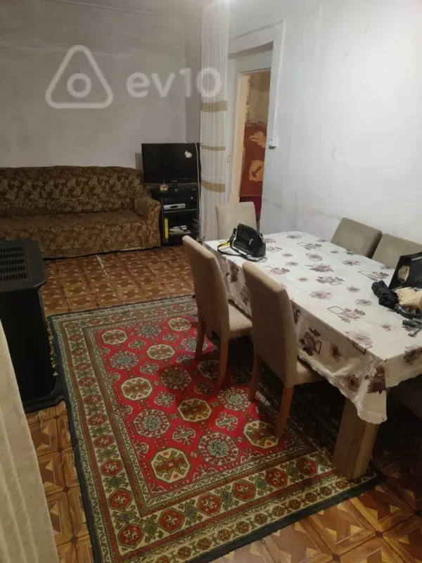 Kirayə verilir 2 otaqlı həyət evi 44 m²