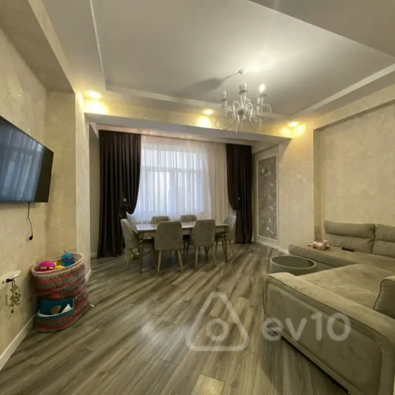 Kirayə verilir 2 otaqlı yeni tikili 80 m²