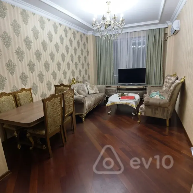 Kirayə verilir 3 otaqlı yeni tikili 120 m²