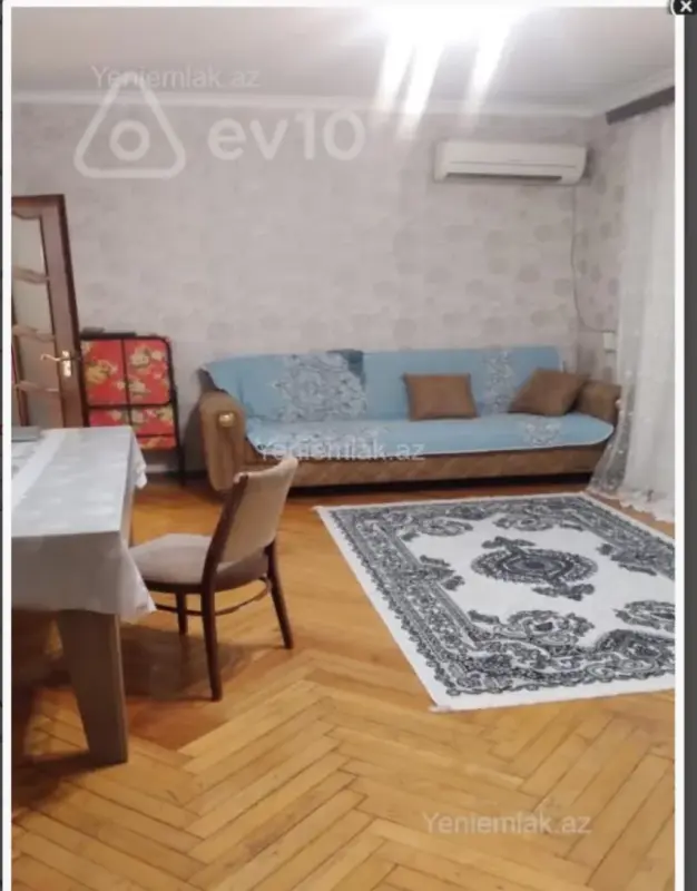 Kirayə verilir 2 otaqlı köhnə tikili 40 m²