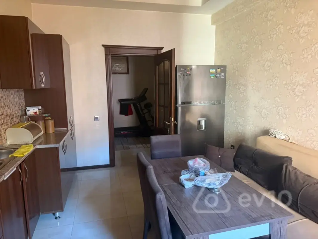 Satılır 3 otaqlı yeni tikili 120 m²